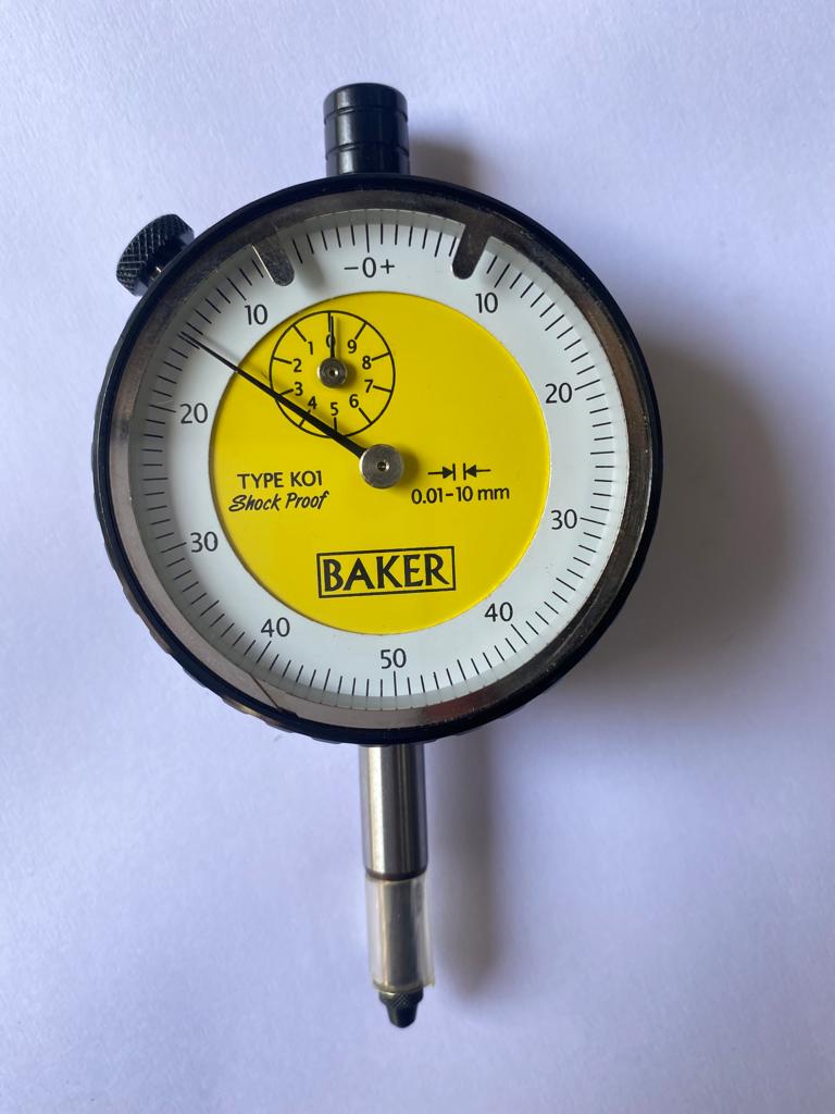 BAKER KO1 / DIAL GAUGE PLUNGER TYPE (0.01 MM L.C., 10 MM RANGE, GARDUATION 0-50-0), 56 MM BEZEL DIA